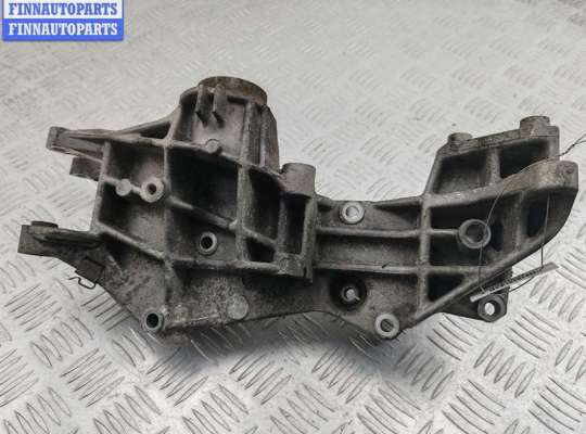купить Кронштейн генератора на Volkswagen Passat B5