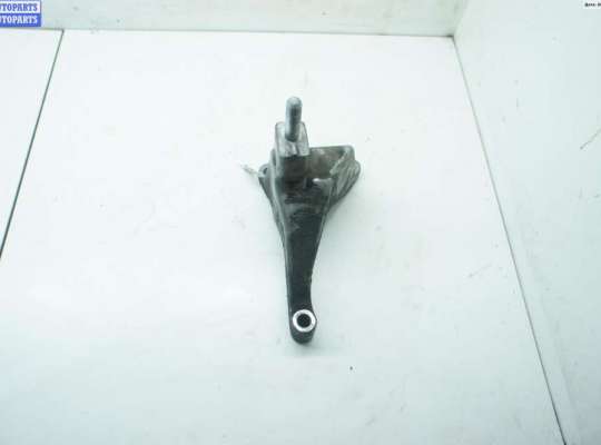 купить Кронштейн КПП опорный на Ford Mondeo III (2000-2007)