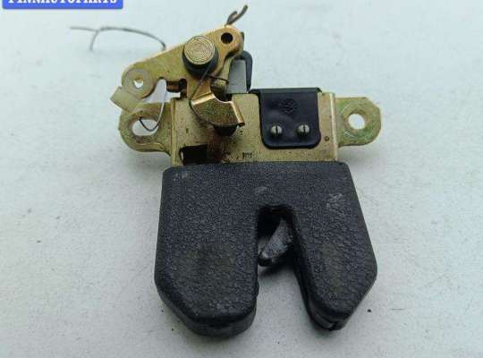 купить Замок багажника на Volkswagen Passat B5