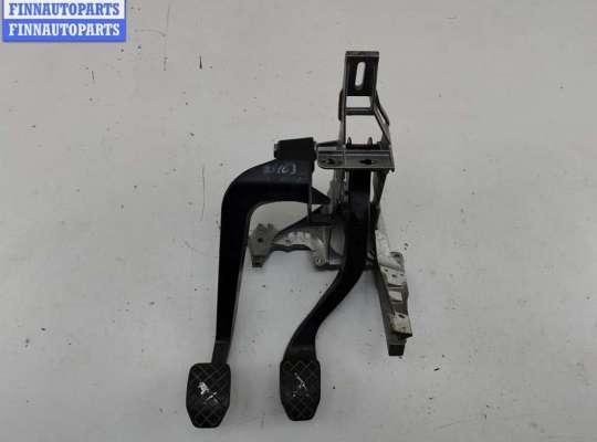 Купить Узел педальный на Audi A4 B6 (2001-2004) Узел педальный AU1694694 на Audi A4 B6 (2001-2004)