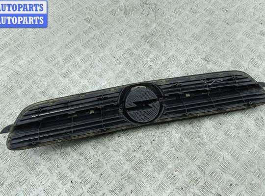 купить Решетка радиатора на Opel Vectra C (2002-2008)