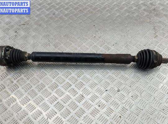 Полуось передняя правая VG2677392 на Volkswagen Passat B6