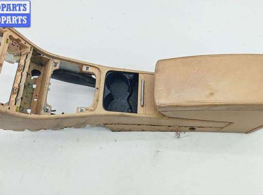 купить Подлокотник на Volkswagen Passat B6