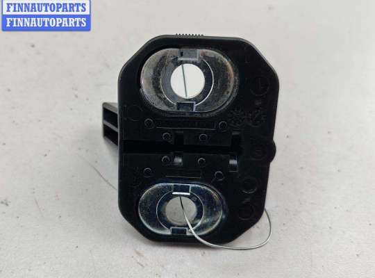 купить Ответная часть (скоба) замка двери на Mercedes S-Class W221 (2005-2013)