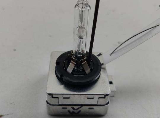 купить Лампочка на Volkswagen Passat B6