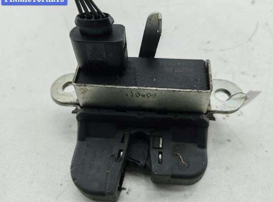 Замок багажника VG2751508 на Volkswagen Passat B6