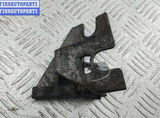 купить Кронштейн крепления на Renault Scenic II (2003-2009)