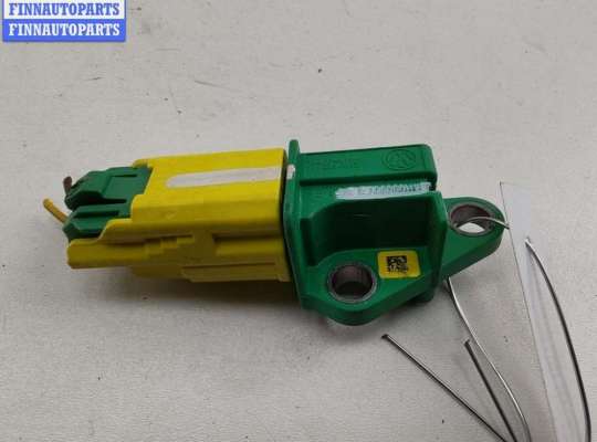 купить Датчик удара (Airbag) на Audi Q7 4L (2005-2015)