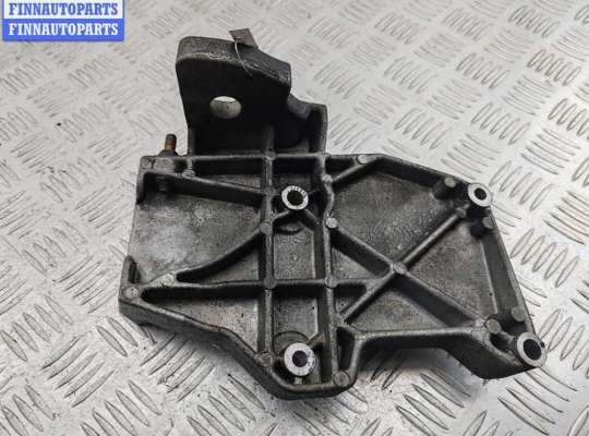 купить Кронштейн компрессора кондиционера на Audi A6 C4 (1994-1997)