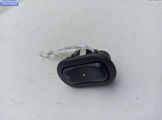купить Кнопка стеклоподъемника переднего правого на Opel Zafira A