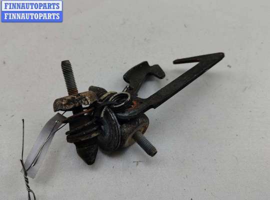 Купить Замок капота на Audi 100 C3 (1982-1991) Замок капота AU1695121 на Audi 100 C3 (1982-1991)
