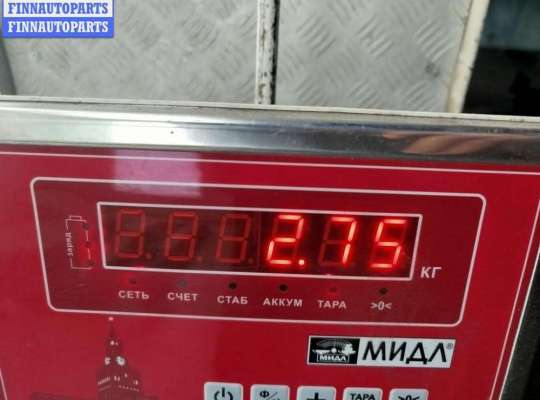 купить Обшивка двери передней правой (дверная карта) на Volvo 850