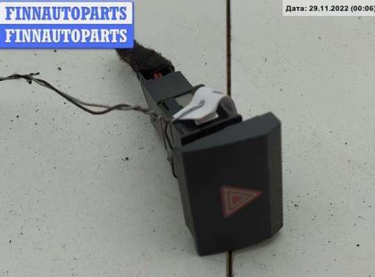 Кнопка аварийной сигнализации (аварийки) AU704972 на Audi A3 8P (2003-2012)