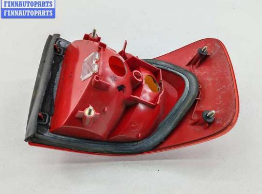 купить Фонарь задний правый на Audi 80 B4 (1991-1996)