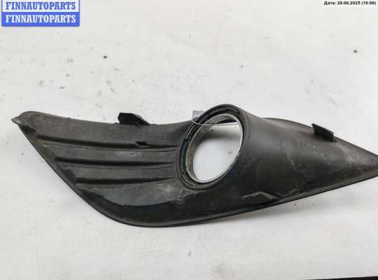 купить Рамка фары противотуманной правой на Ford Focus II (2004-2011)