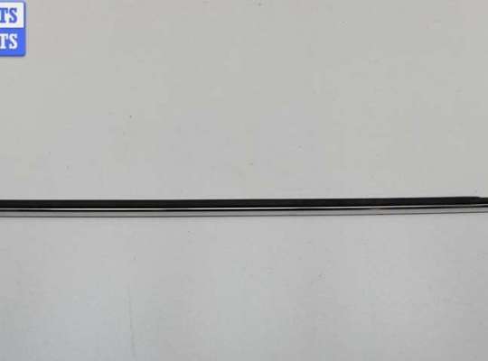 купить Молдинг стекла двери передней правой наружный на Volkswagen Passat B5+ (GP)