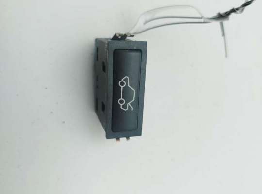 купить Кнопка открывания багажника на BMW 5 E39 (1995-2003)