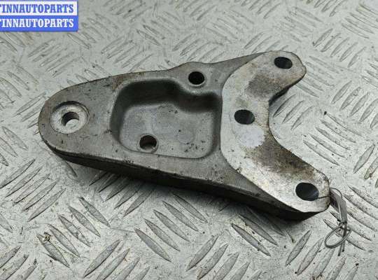 купить Кронштейн двигателя опорный на Skoda Fabia mk2 (5J)