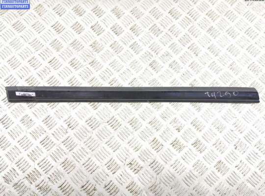 купить Молдинг двери задней правой на Mercedes W124 (1985-1995)