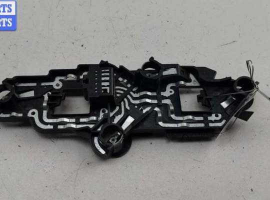 купить Плата фонаря заднего правого на Peugeot 307