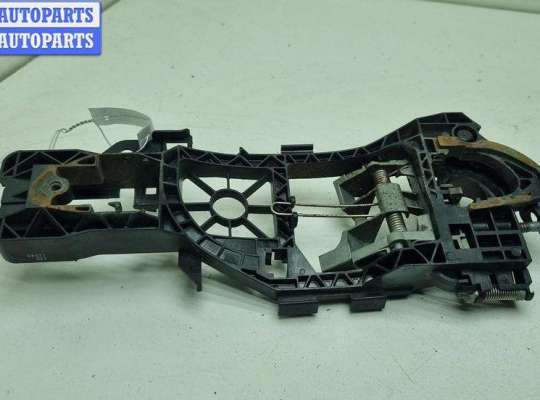 купить Корпус (держатель) ручки двери задней правой на Volkswagen Passat B6