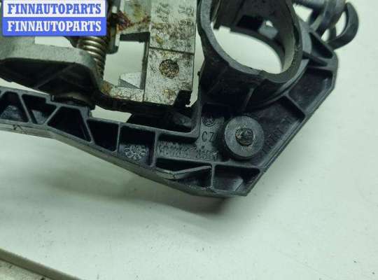 купить Корпус (держатель) ручки двери задней правой на Volkswagen Passat B6