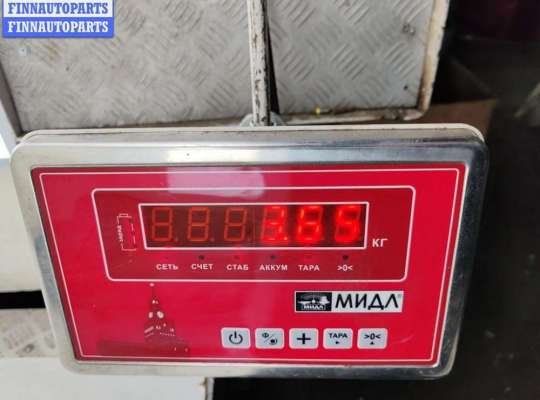 купить Обшивка двери передней правой (дверная карта) на Chrysler Voyager (1996-2000)