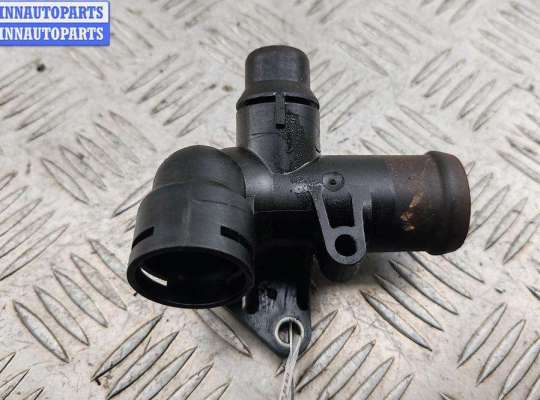 купить Фланец (тройник) системы охлаждения на Audi A4 B6 (2001-2004)