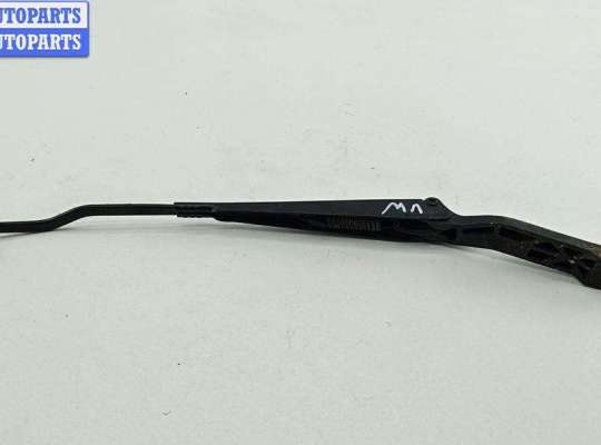 купить Щеткодержатель (поводок стеклоочистителя) передний на Volkswagen Passat B4