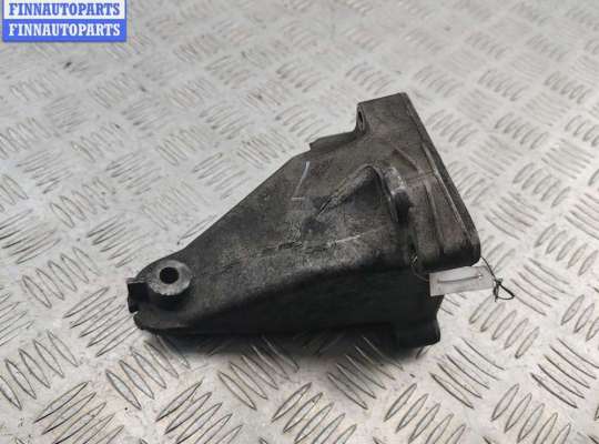 купить Кронштейн двигателя опорный на Mercedes C-Class W203 (2000-2006)