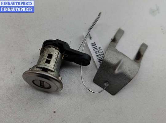 купить Личинка замка на Dacia (Renault) Logan