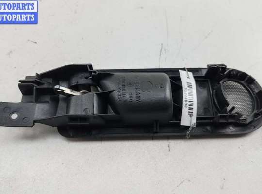 купить Ручка двери внутренняя задняя правая на Volkswagen Passat B5