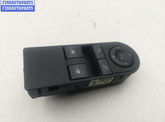 купить Блок кнопок управления стеклоподъемниками на Opel Astra H (2004-2009)