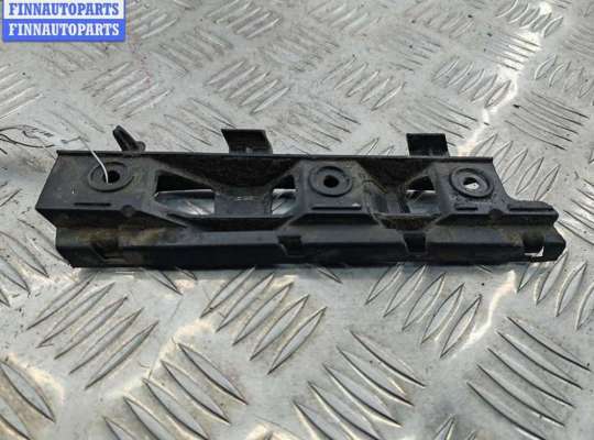 Кронштейн бампера переднего VG2674390 на Volkswagen Passat B6