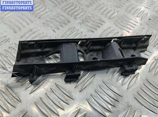 купить Кронштейн бампера переднего на Volkswagen Passat B6