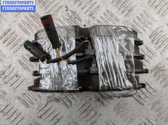 Колодки тормозные передние VG2678491 на Volkswagen Crafter