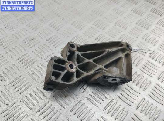 Кронштейн прочее на Opel Zafira A