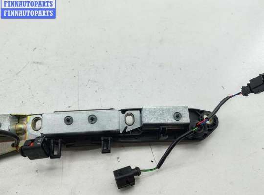купить Накладка подсветки номера на Volkswagen Passat B5+ (GP)