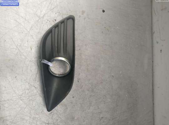 купить Решётка (заглушка) в бампер на Ford Focus II (2004-2011)