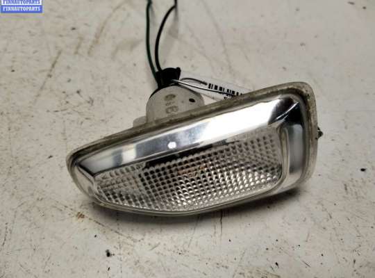 купить Повторитель поворота левый на Dacia (Renault) Sandero II (2012-2020)