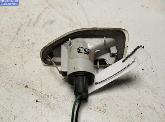 купить Повторитель поворота левый на Dacia (Renault) Sandero II (2012-2020)