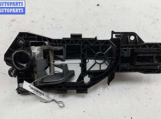 купить Ручка двери наружная передняя правая на Volkswagen Passat B6