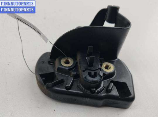 Замок боковой двери на Volkswagen Caddy III (2K)