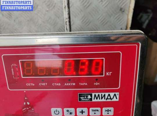 купить Молдинг двери задней левой на Volkswagen Passat B4