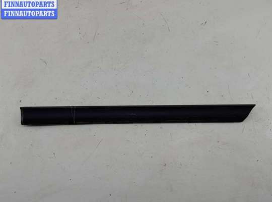 купить Молдинг двери задней левой на Volkswagen Passat B4