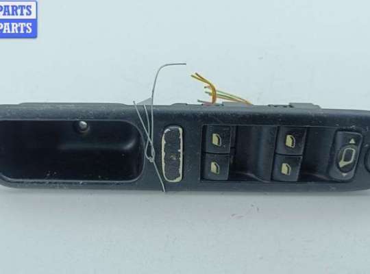 купить Блок кнопок управления стеклоподъемниками на Peugeot 307