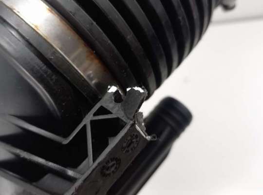купить Патрубок на BMW X3 E83 (2003-2010)