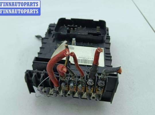 купить Блок предохранителей на Volkswagen Caddy (2004-2010)