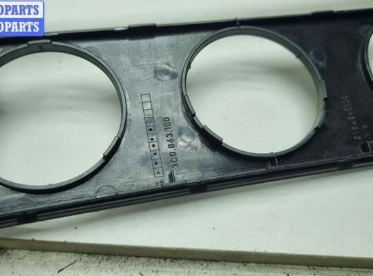 Обшивка салона на Volkswagen Passat B6 (3C)