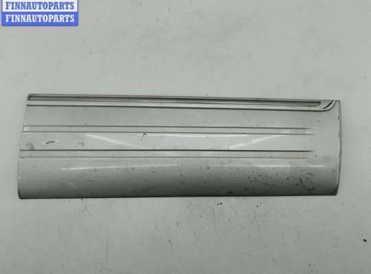 Молдинг двери передней правой CRN3599 на Chrysler Voyager (2001-2007)